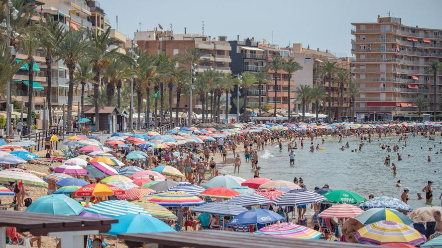 Apartamentos turísticos en Torrevieja: la playa del Cura ofrece la mayor oferta y Punta Prima la más rentable
