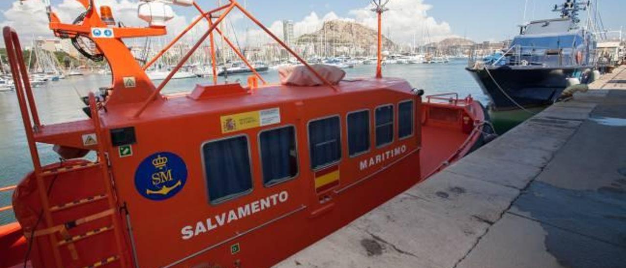 La lancha de salvamento de Alicante, la más pequeña del Mediterráneo