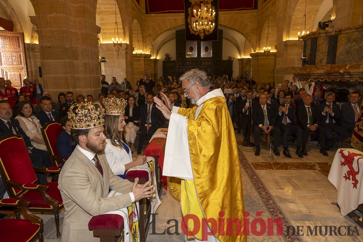 Coronación de los Reyes Cristianos y bendición de banderas del Bando Cristiano en Caravaca