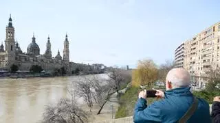 Aragón tiene todas las miradas puestas en la crecida del Ebro tras el paso de la borrasca Oriana