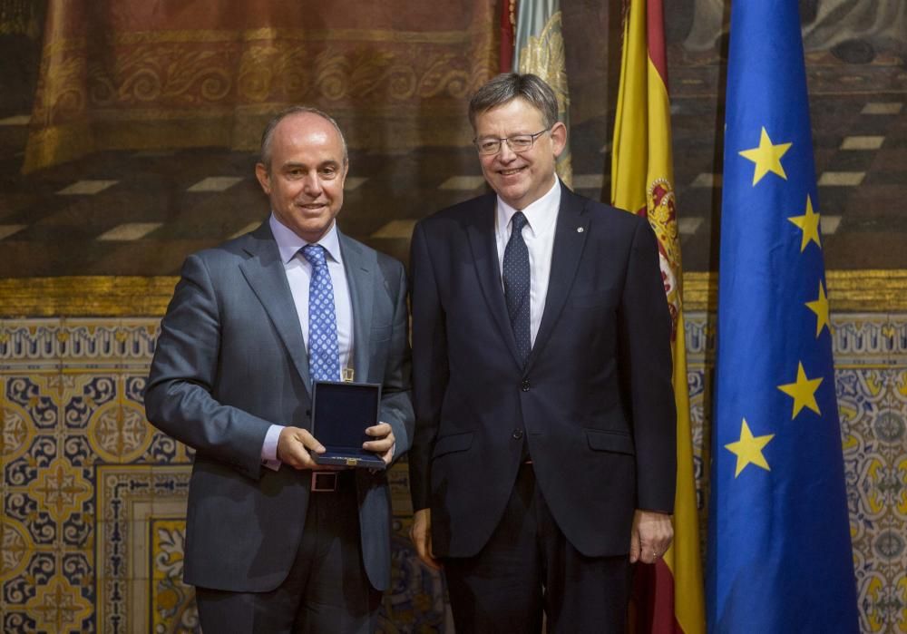 Entrega de distinciones de la Generalitat el 9 d'Octubre