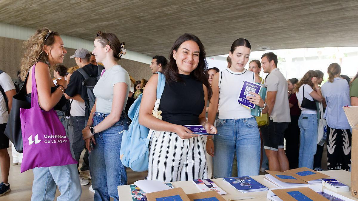 La ULL da la bienvenida a unos 200 estudiantes nacionales e internacionales