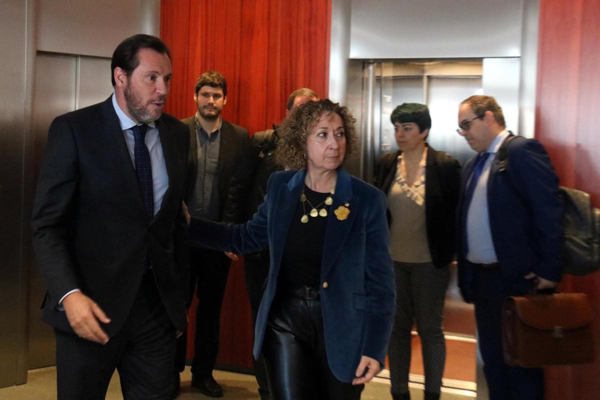 El ministre Óscar Puente i la consellera Ester Capella en la trobada d'aquest dilluns