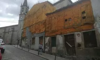 Betanzos mantiene abiertos un centenar de expedientes a inmuebles del casco histórico
