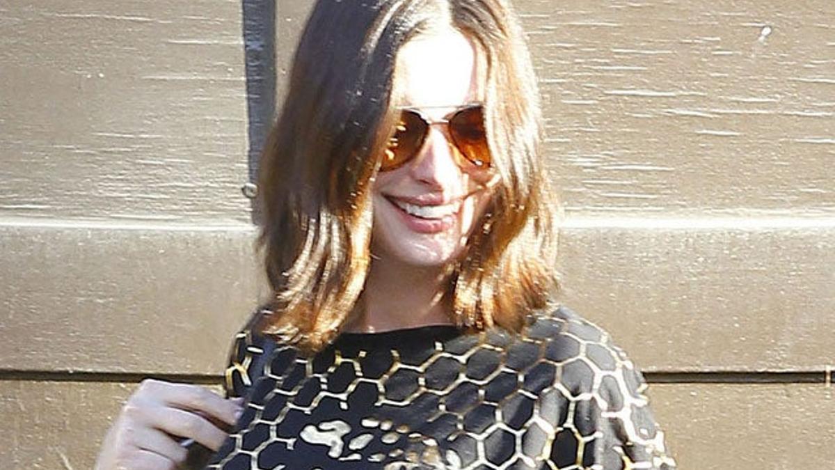 Anne Hathaway felicita con una bonita foto el año nuevo