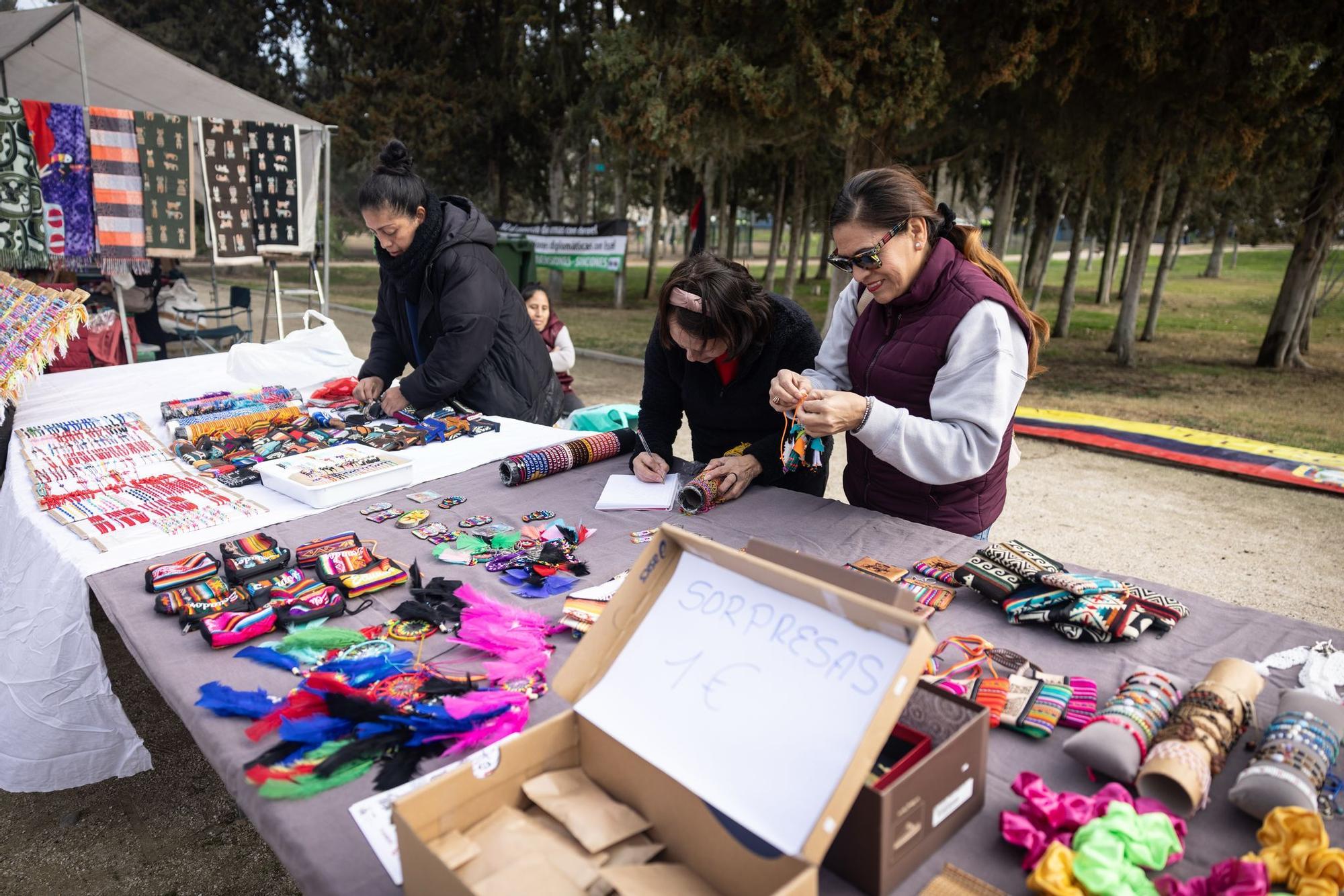 En imágenes | Los zaragozanos no fallan a su cita en el Tío Jorge por la Cincomarzada