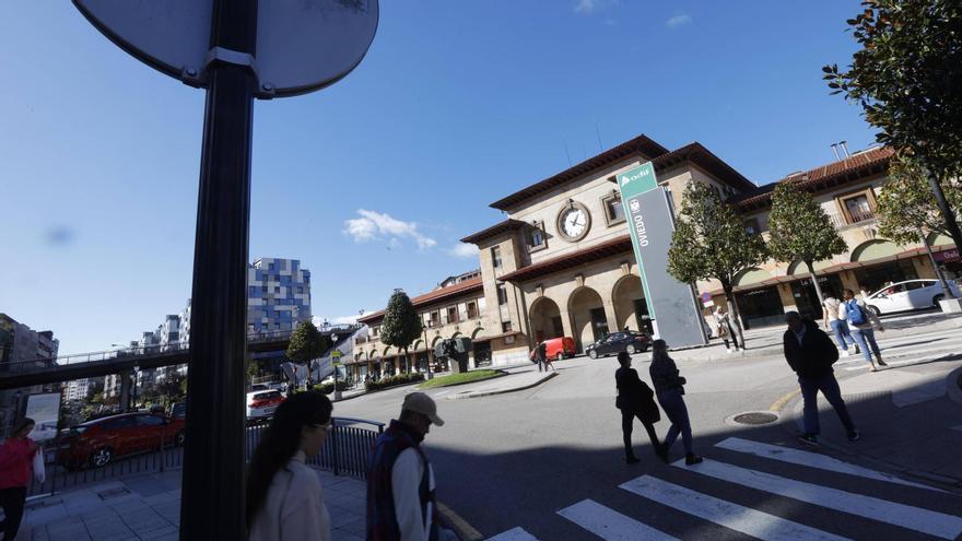 Menos carriles y más aparcamientos: la solución para la estación de tren de Oviedo