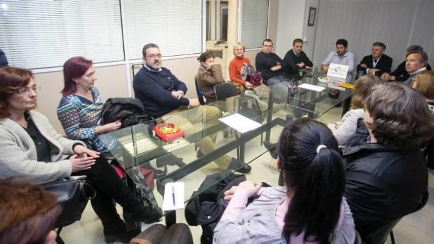 El Consell plantea que se abra los domingos de Semana Santa, verano y Navidad