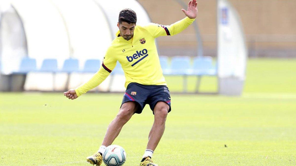 Luis Suárez, en un entrenamiento en la Ciutat Esportiva Joan Gamper del FC Barcelona