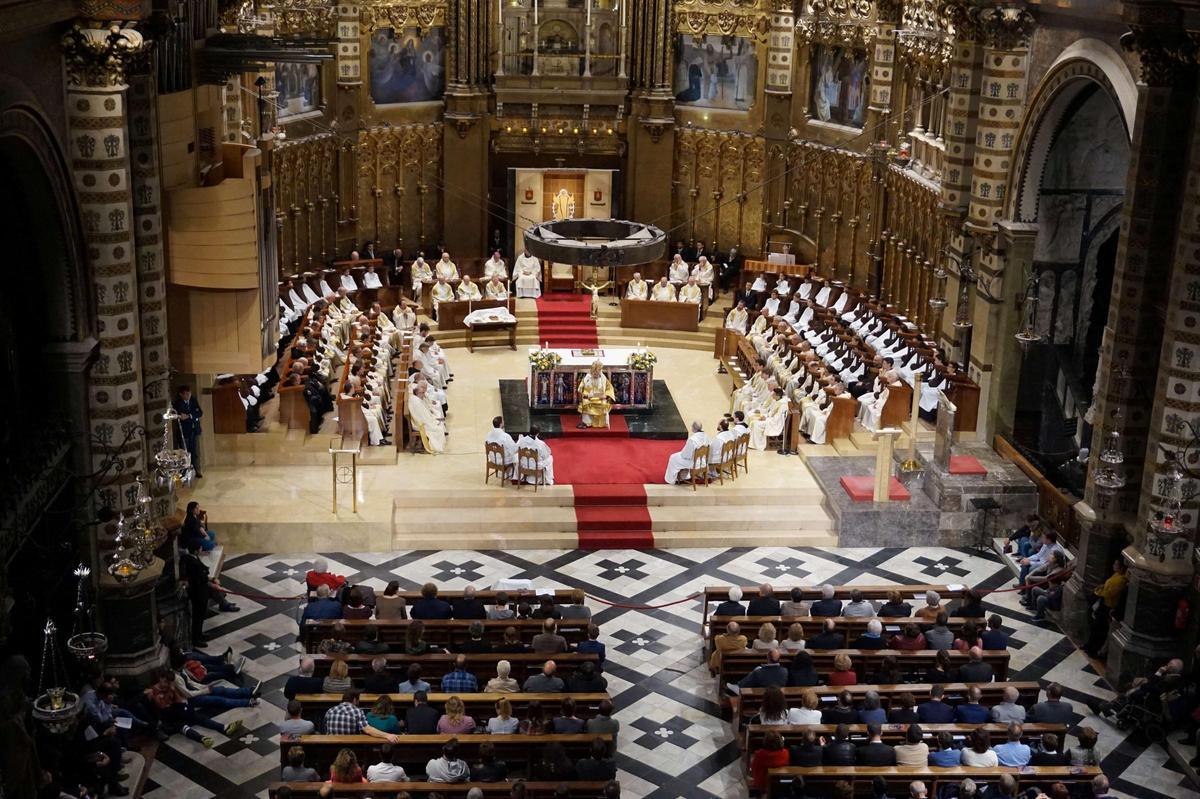 Una imatge general de la zona de l'altar de la basílica