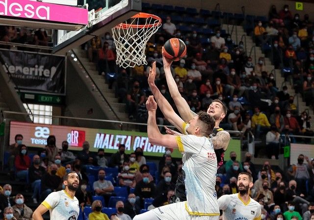 Partido de la Liga Endesa: Lenovo Tenerife - Monbus Obradoiro