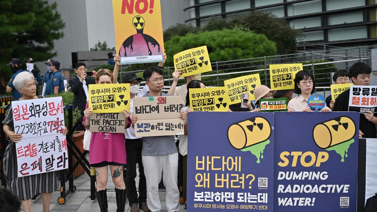 Protestas en Corea del Sur por el inminente vertido de aguas residuales de Fukushima al océano Pacífico