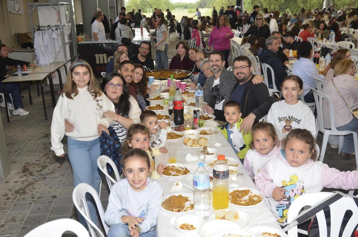 Multitudinario 'Dia de les paelles' de Moncofa