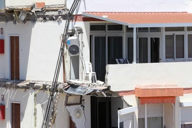 Derrumbe de un edificio de viviendas en Los Cristianos