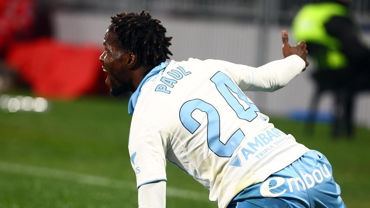 VÍDEO | Paul Akouokou con el Real Zaragoza