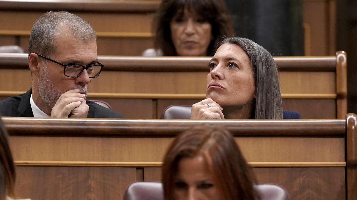 MIriam Nogueras y Josep Maria Cruset, Junts. Pleno en el Congreso de los Diputados.