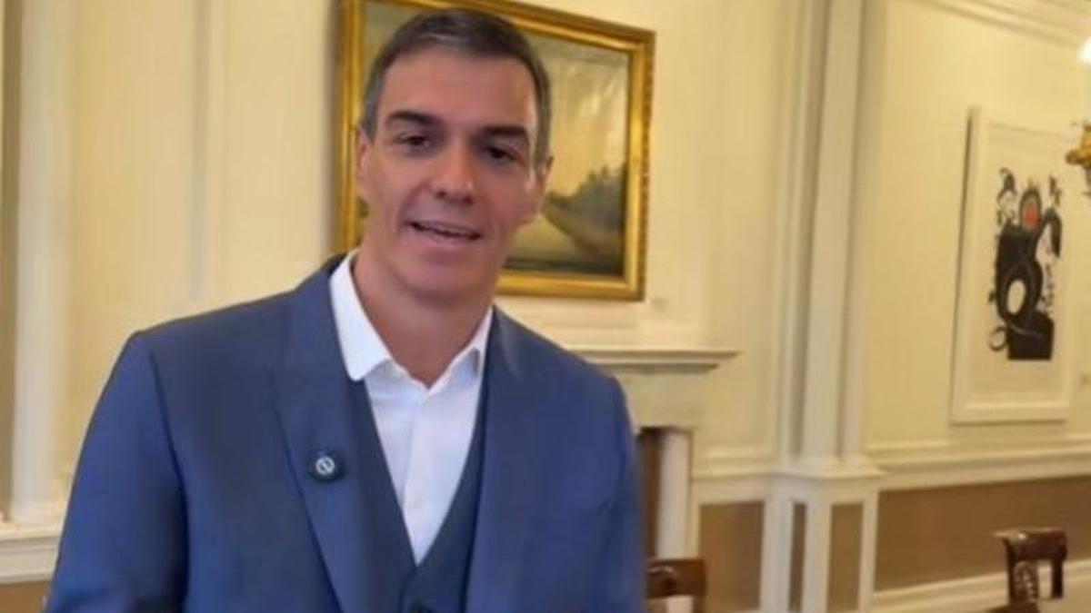 Pedro Sánchez durante el 'house tour' del Palacio de la Moncloa que ha publicado en Tik-Tok