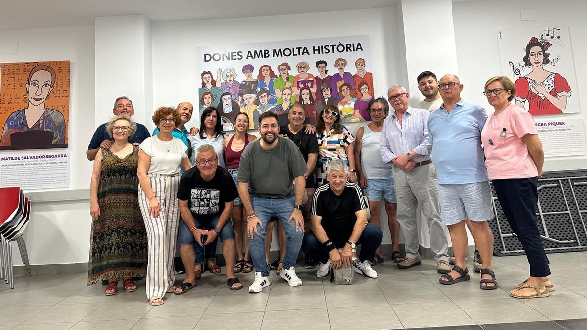 Asamblea de la agrupación socialista local en Rafelbunyol.
