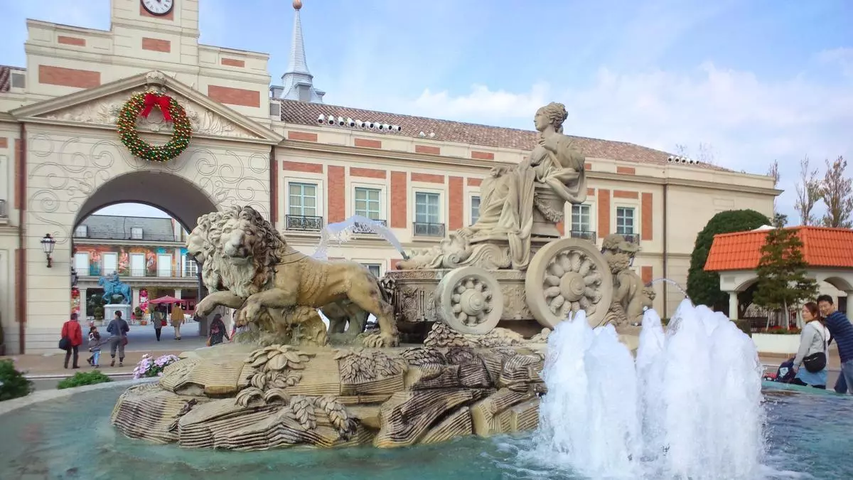 El parque de atracciones inspirado en España que cuenta con su propia Plaza Mayor y Fuente de Cibeles