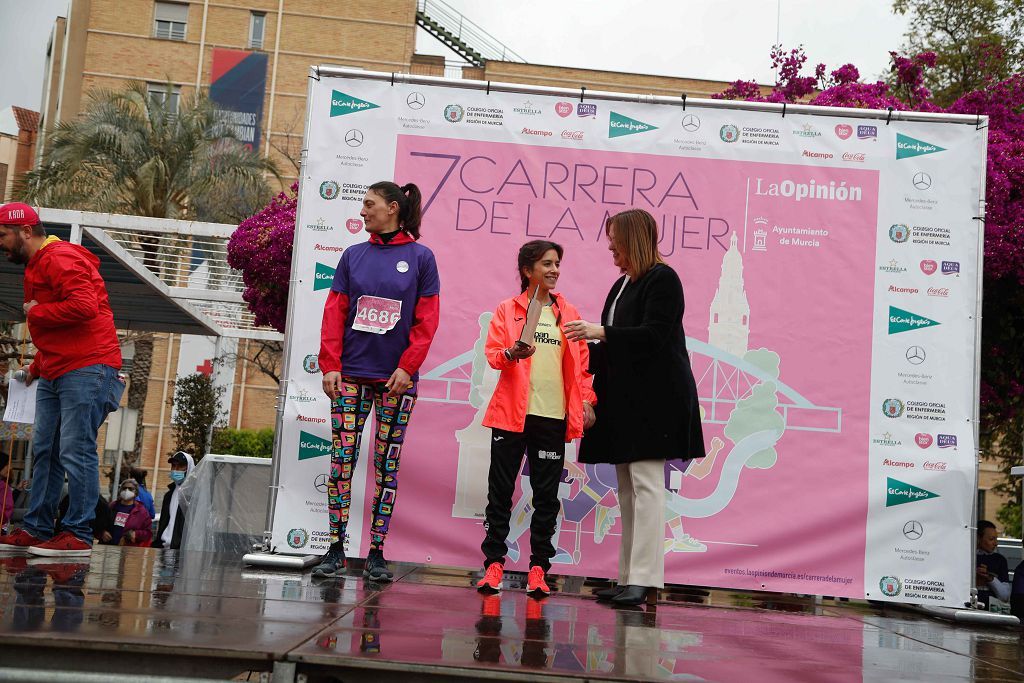 Carrera de la Mujer Murcia 2022: las participantes posan en el photocall