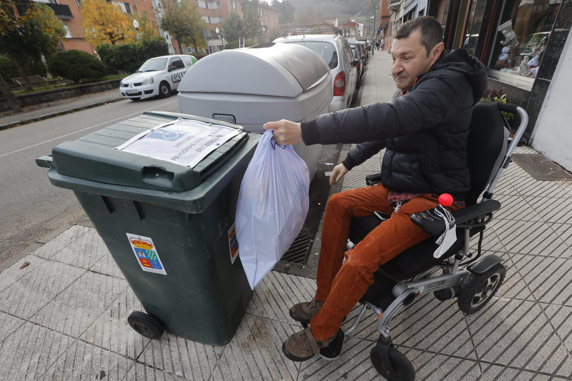 La lucha de Nicolás Pérez para conseguir un contenedor adaptado