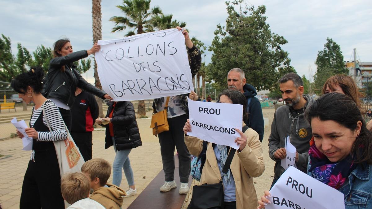 La comunitat educativa de l'escola Carme Guasch ha protestat en nombroses ocasions per la seva situació