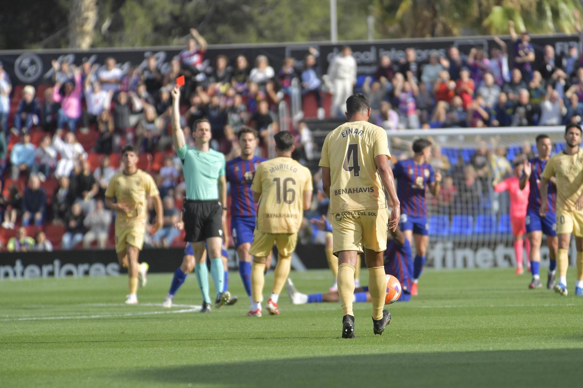 El Eldense salva el primer ‘match ball’ (1-0)