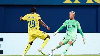 El Oviedo paga la novatada: derrota clara (2-0) en el regreso a Primera
