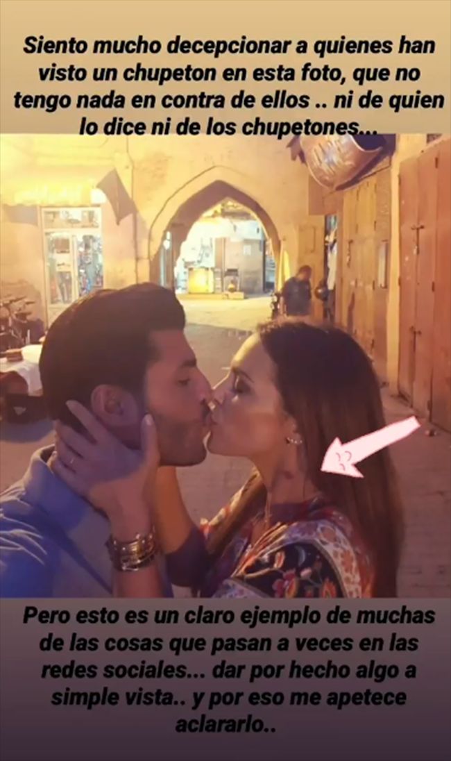 Paula Echevarria y Miguel Torres besándose en Marrakech