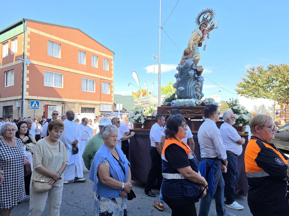 O Morrazo se echa al mar para rendir homenaje a la Virgen del Carmen O Morrazo se echa al mar para rendir homenaje a la Virgen del Carmen
