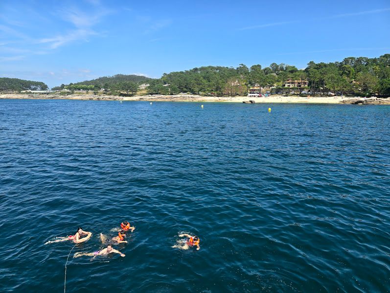 Así se disfruta de los catamaranes de O Grove.