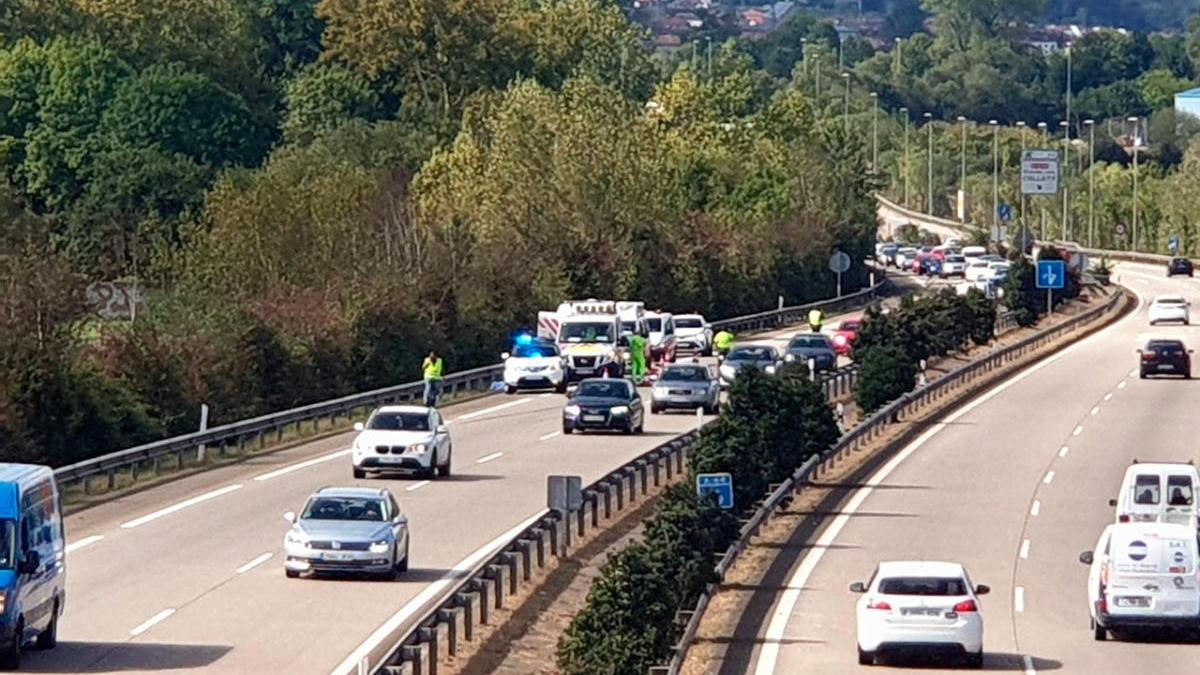 Lugar del incidente en la A-64, a la altura de Granda, Siero.