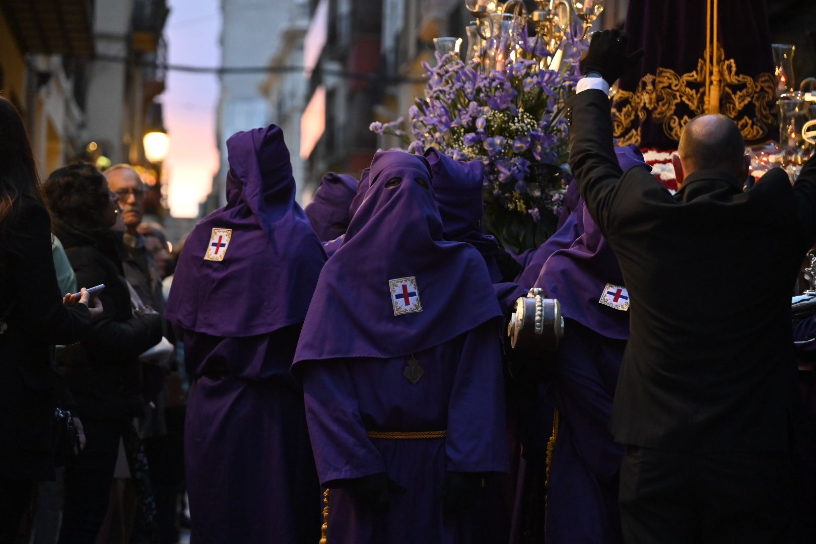 Viernes Santo en Castelló: procesión y Cristo yacente