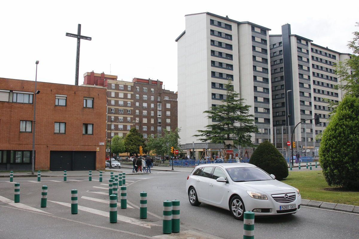 Una vista de la plaza de la Institución Libre de Enseñanza, junto a Fátima.