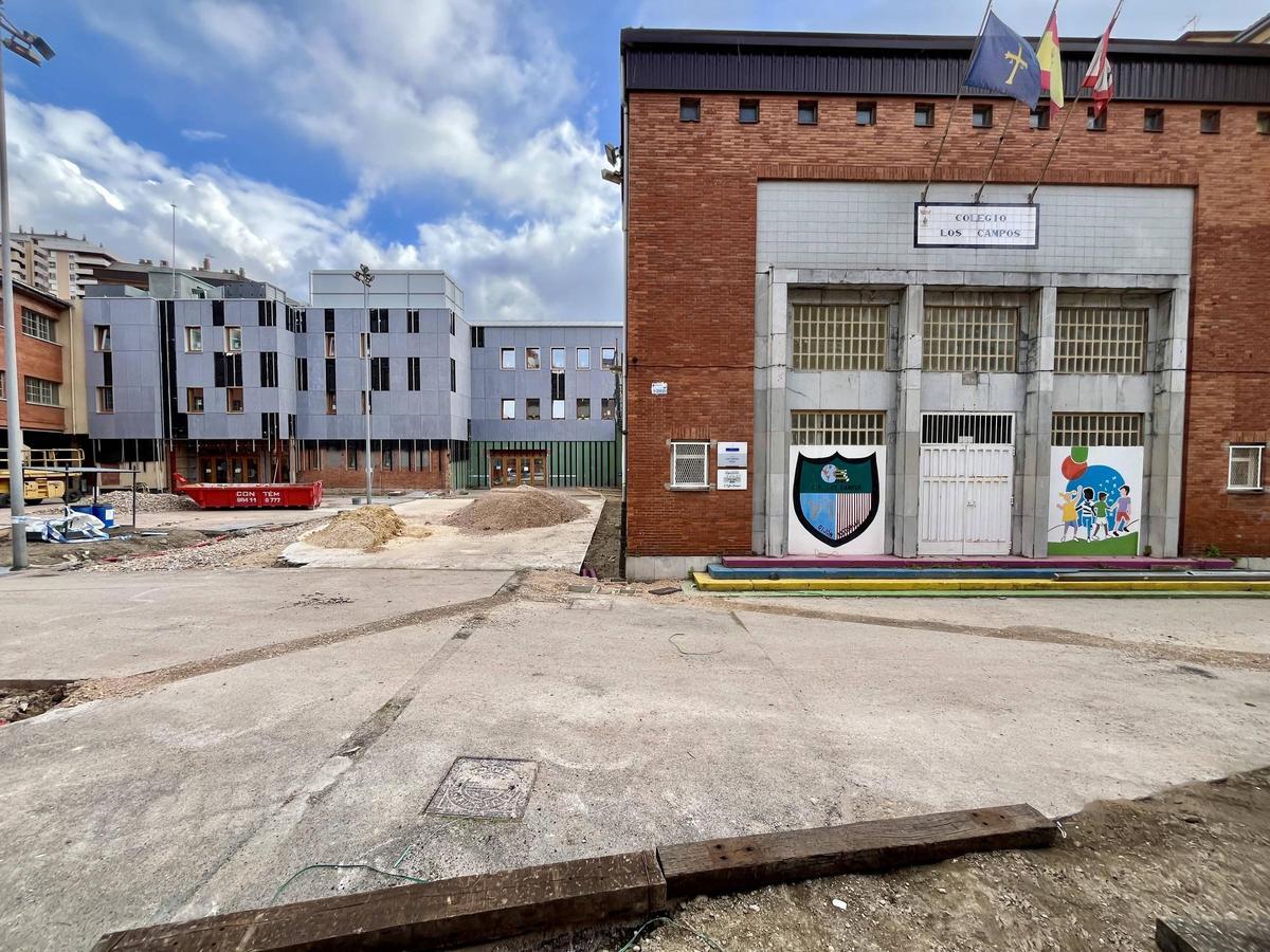El avance de las obras en el colegio Los Campos de Gijón, en imágenes