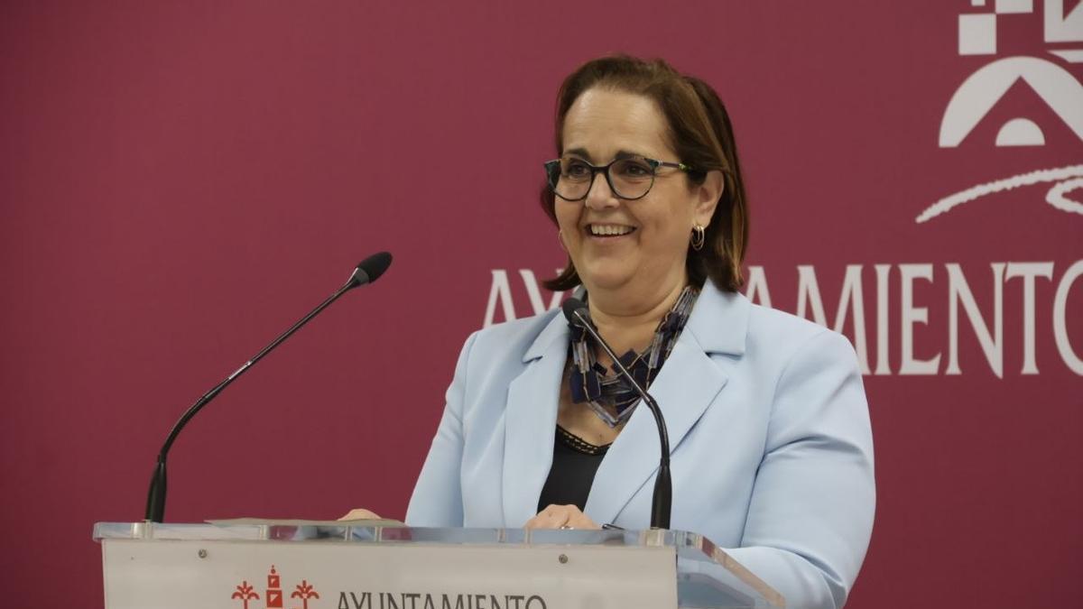 La presidenta del Imdeec, Blanca Torrent, presenta los incentivos Crece e Innova 2026.