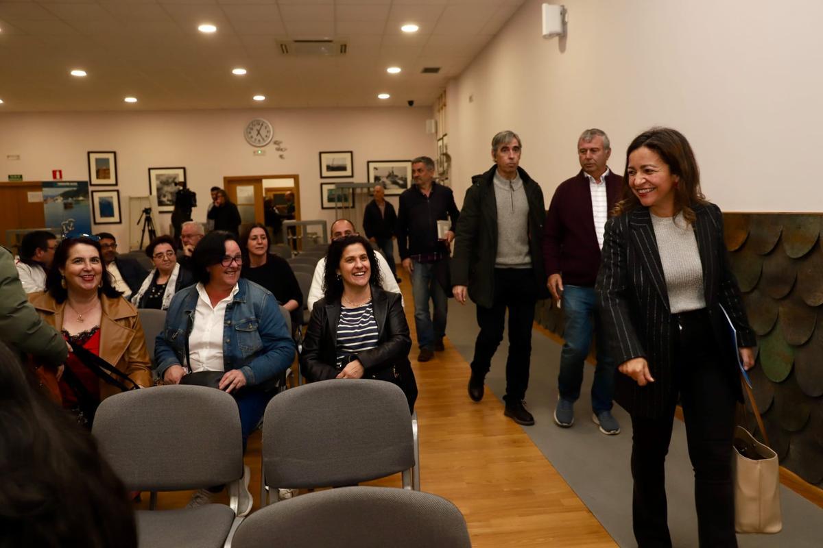 Marta Villaverde, este martes en Ames, á súa chegada á reunión con representantes de confrarías da provincia da Coruña.