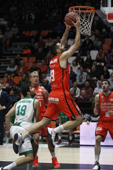 Las mejores imágenes del Valencia Basket - Betis