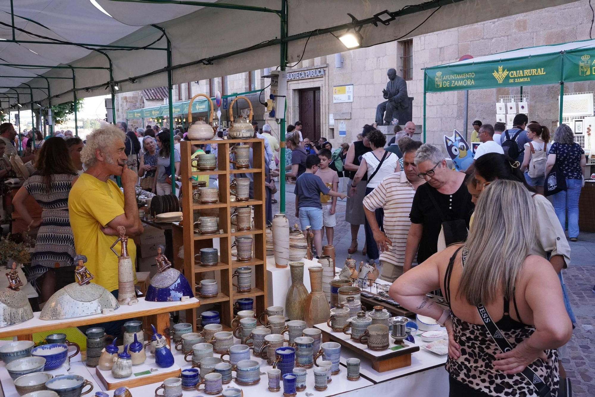 GALERÍA | La Feria de la Cerámica y la Alfarería ya está en la calle