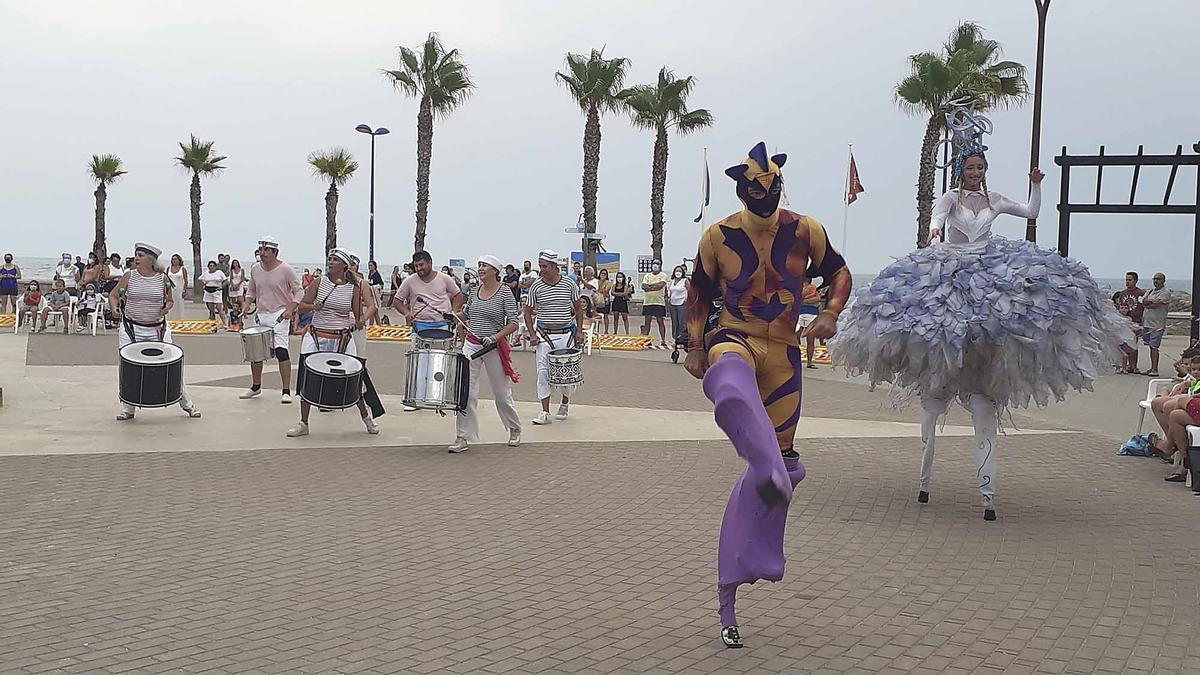 Omitir Nuevo significado llamar Actividades lúdicas en la playa de Puçol con 'Estiu Voramar' - El Periódico  Mediterráneo