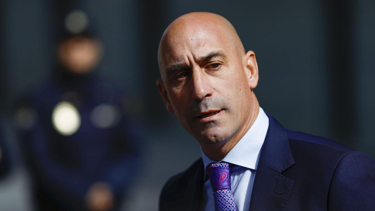 Luis Rubiales ha sido condenado por su beso a Jenni Hermoso.