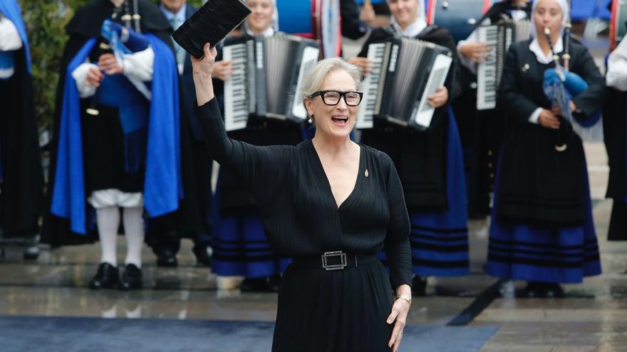 Meryl Streep se rinde ante el negro para recibir el premio &quot;Princesa de Asturias&quot; de las Artes