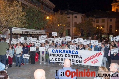 Manifestación "Unidos contra la corrupción" y posterior pleno en Caravaca
