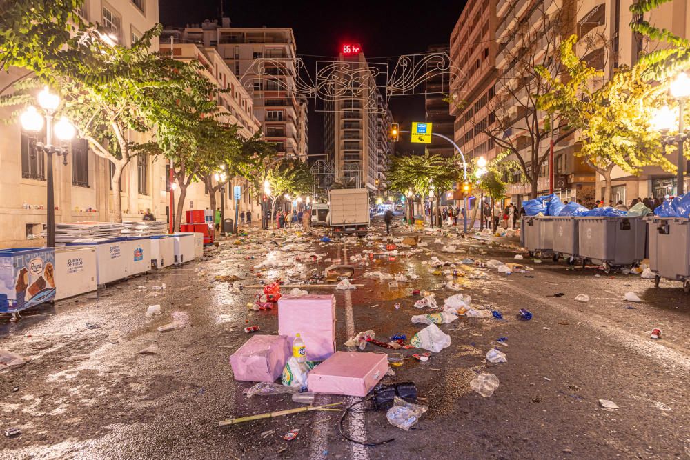 El centro de Alicante, tras el Carnaval