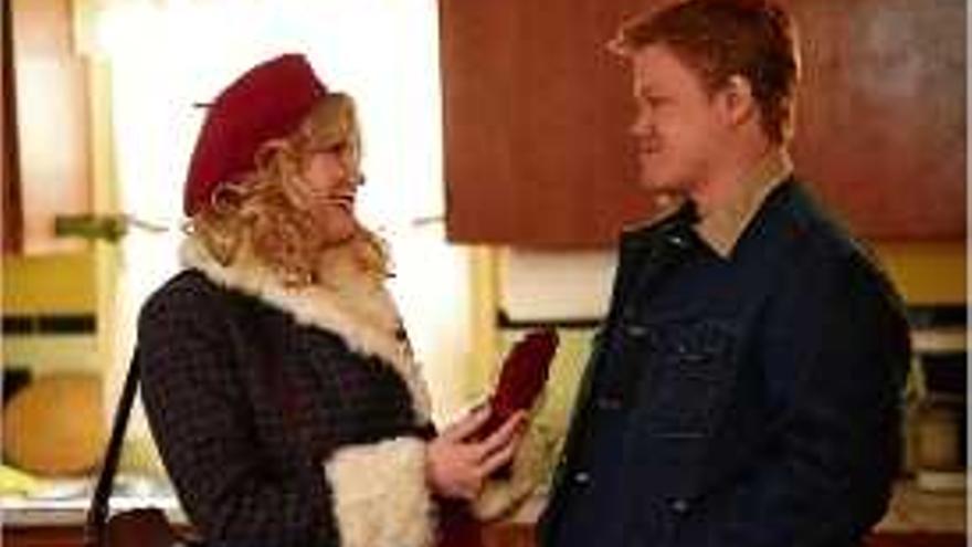 Kirsten Dunst i Jesse Plemons en una escena de la segona temporada.