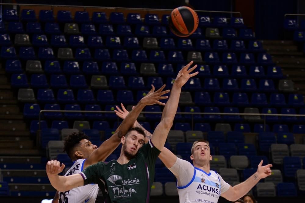 Partido de la Liga Endesa entre el Acunsa Gipuzkoa Basket y el Unicaja.