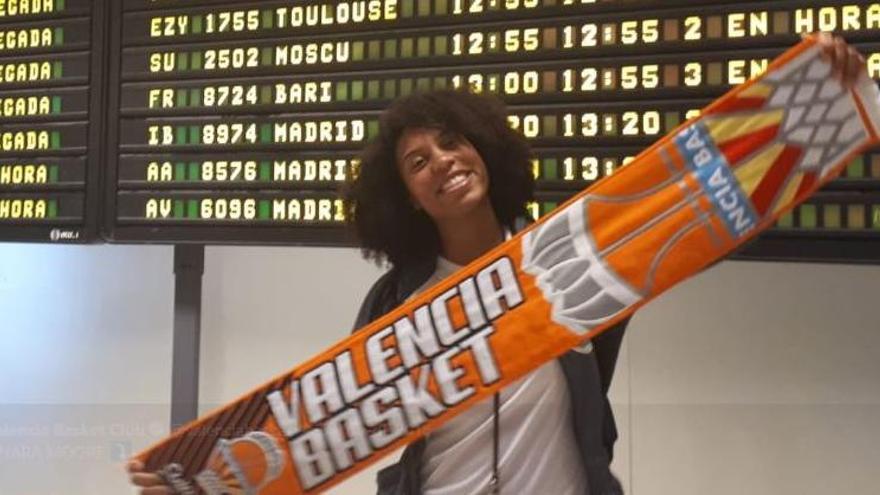 Tinara Moore, quan va arribar per fitxar pel València, l&#039;estiu passat