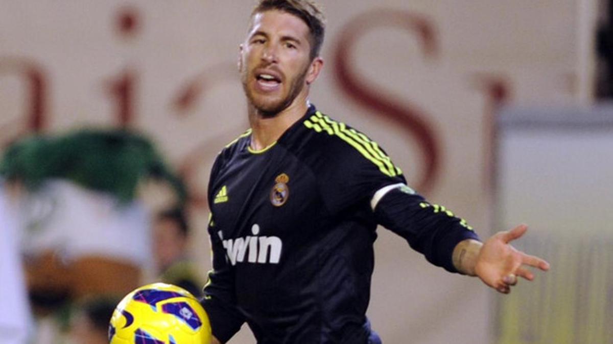 Sergio Ramos ha jugado este sábado de centrocampista en Sevilla
