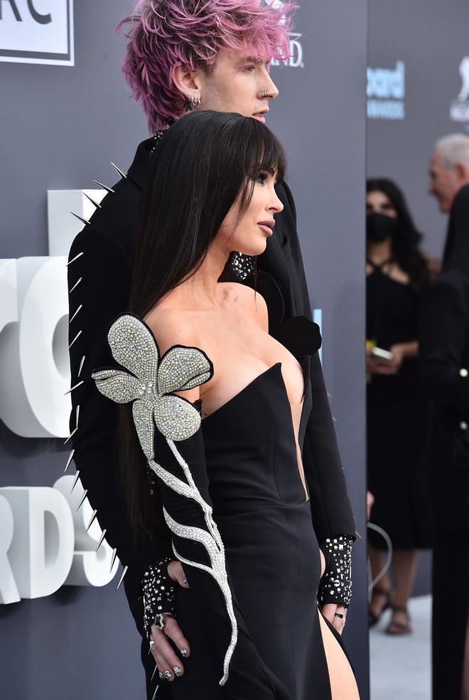 Megan Fox y Machine Gun Kelly en los Billboard Music Awards