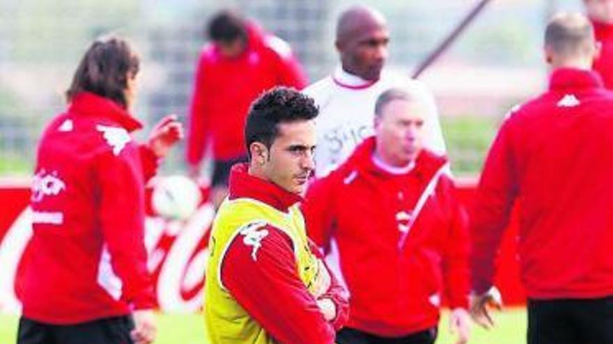 Álex Menéndez, durante el entrenamiento de ayer.